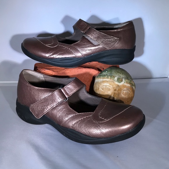 Clark’s Bronze size8.5 beautiful - Picture 1 of 7